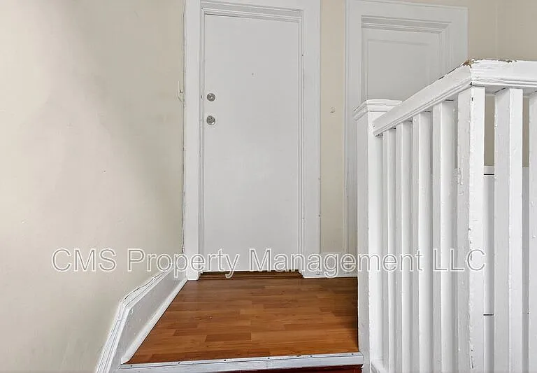49 Welland Ave #2 — Photo 26