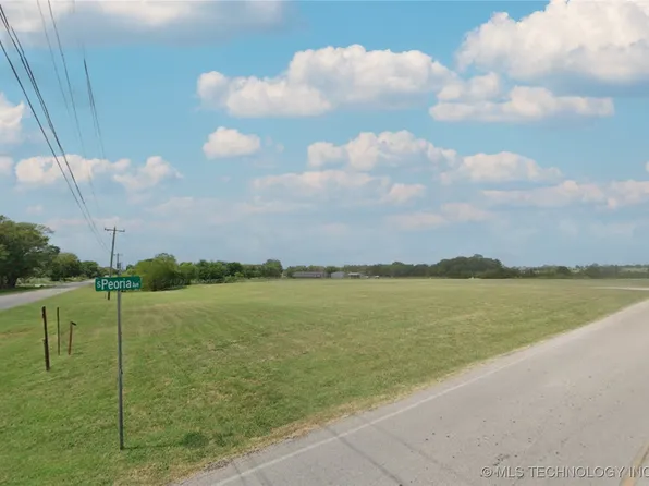 18010 S Peoria Ave, Mounds, OK 74047