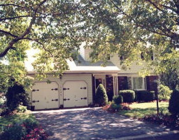 1st image of 3520 Glen Ave
