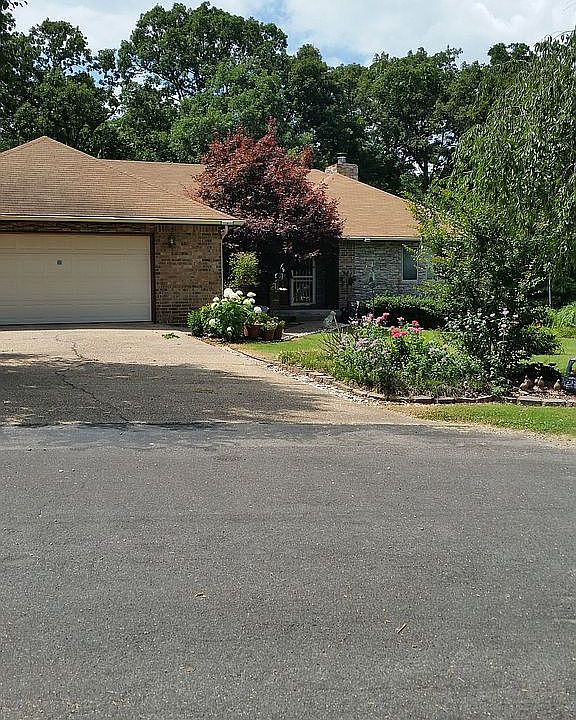 1st image of 5 Lockhart Cir