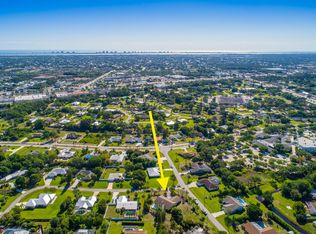 2198 SE Bersell Rd, Port Saint Lucie, FL 34952