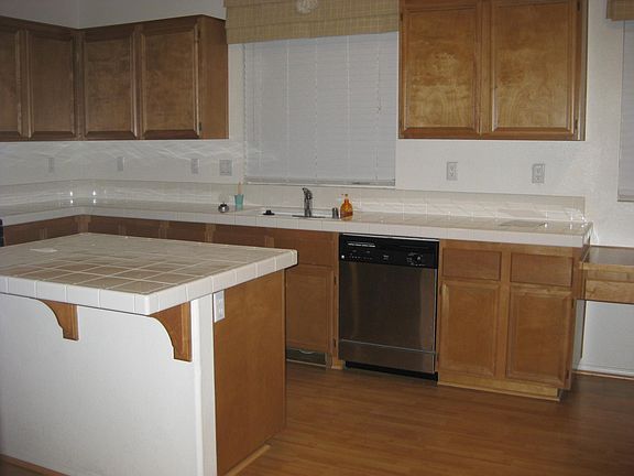5th image of 22383 Maidenhair St