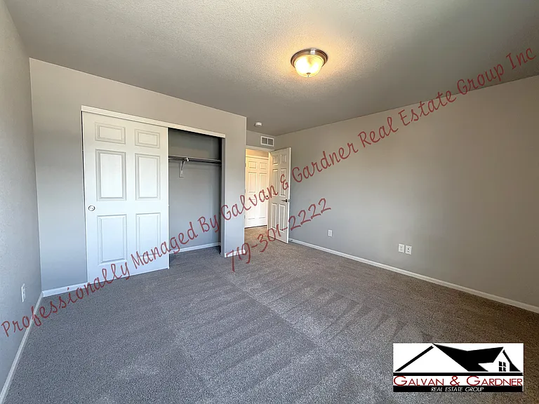 8650 Tranquil Knoll Ln — Photo 25