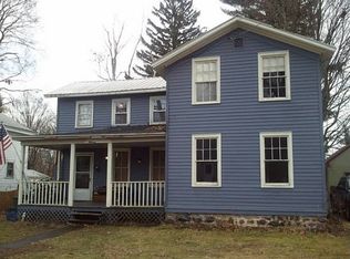 11 Seneca St, Baldwinsville, NY 13027