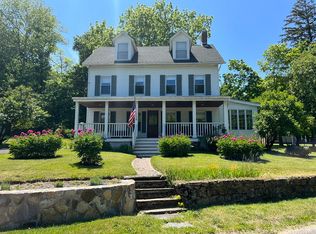 9 Buckberg Mountain Rd, Tomkins Cove, NY 10986