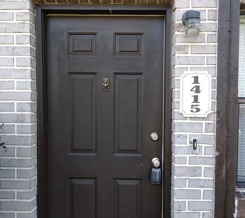 1st image of 1415 NE 17th Ave