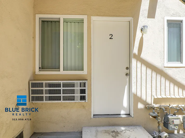 212 W Elk Ave #2 — Photo 10