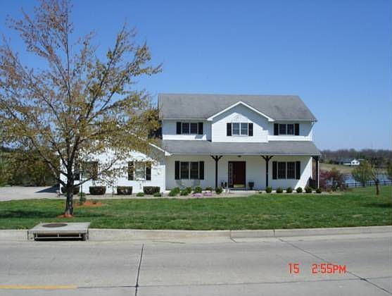 1st image of 2325 S Country Club Dr
