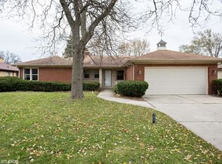 2163 Parkside Dr, Park Ridge, IL 60068