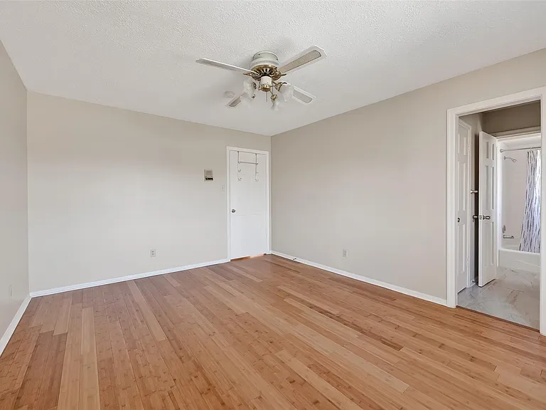 11302 Hylander Dr — Photo 34
