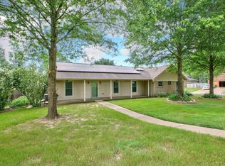 2 Summit Ridge Dr, Little Rock, AR 72211