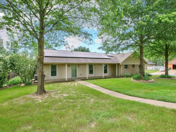 2 Summit Ridge Dr, Little Rock, AR 72211