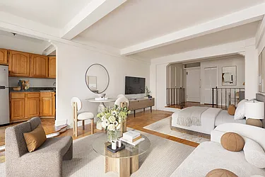 123 East 37th Street, #8G