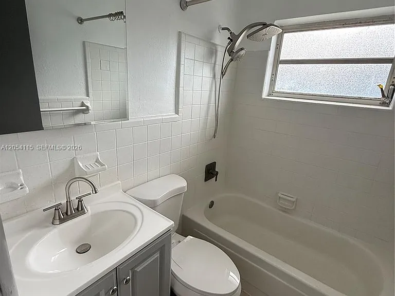 2216 Fillmore St #6 — Photo 3
