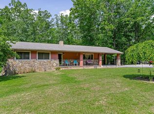 1056 Star Point Rd, Jamestown, TN 38556