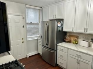 626 W Waveland Ave, Chicago, IL 60613