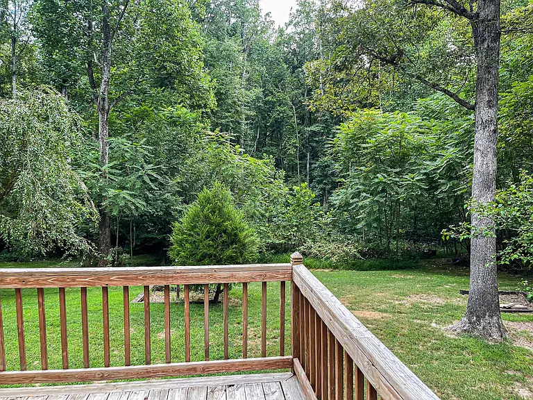 9395 Marcus Ln — Photo 3