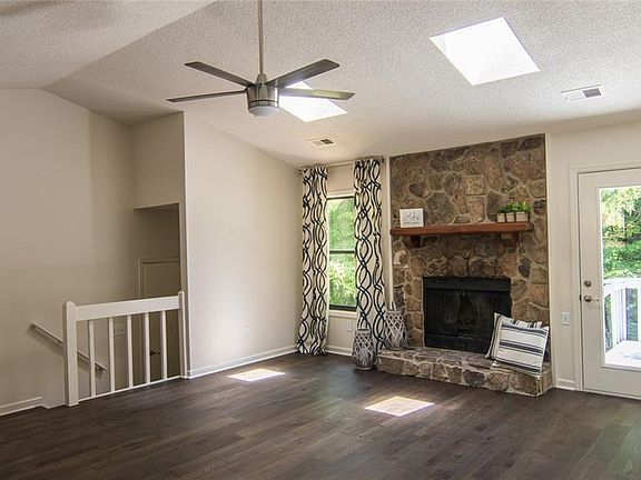 5th image of 4710 Jamerson Creek Dr