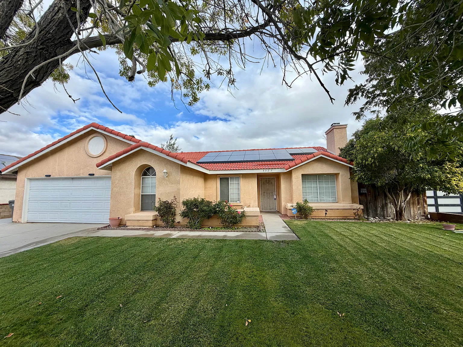 4 bed, 1524 sqft, $2,700 — Photo 1
