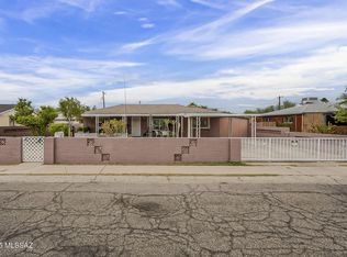 826 W Calle Evelina, Tucson, AZ 85706