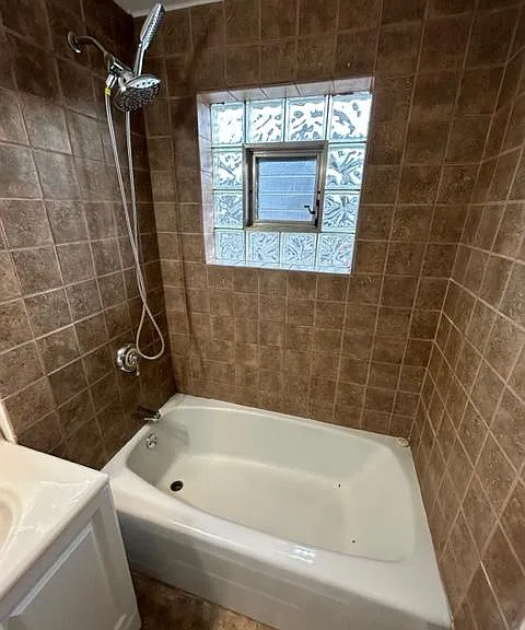 100 N Dryden Pl #1C — Photo 17