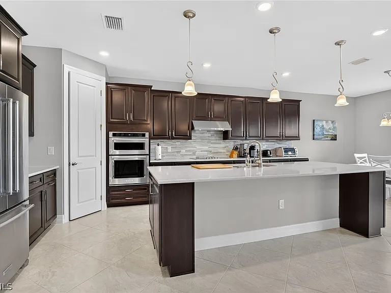 11279 Thurston Chase — Photo 11