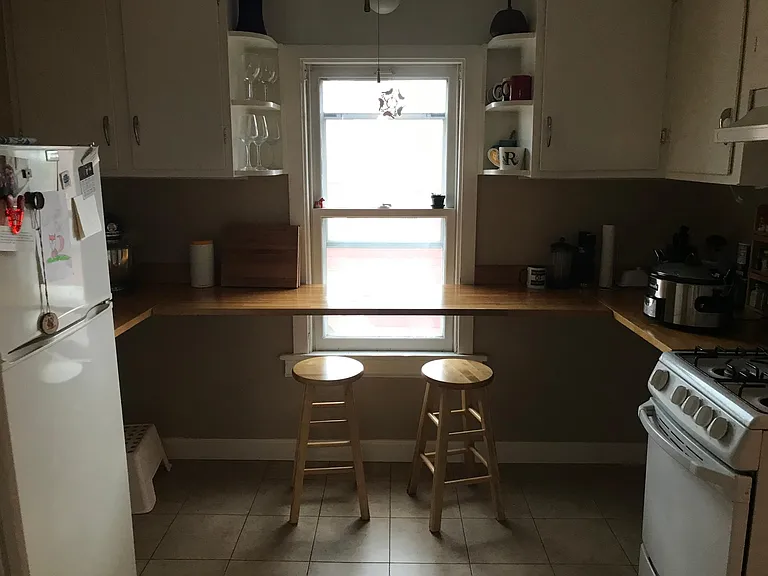 1688 Dayton Ave — Photo 6