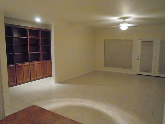 4th image of 21101 Santa Ana Cv Unit B
