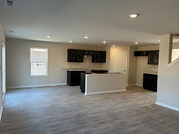 5th image of 1478 Fleming Dr