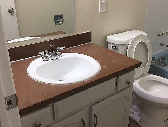 3rd image of 211 Pattison St NE APT 1