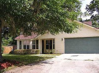 12 Country Walk Ct, Savannah, GA 31419