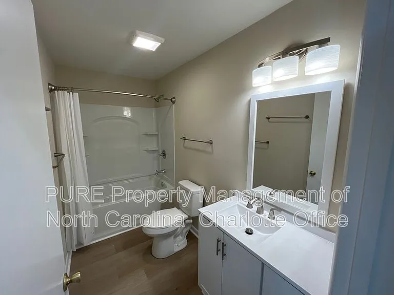 7510 Woods Ln #30 — Photo 23