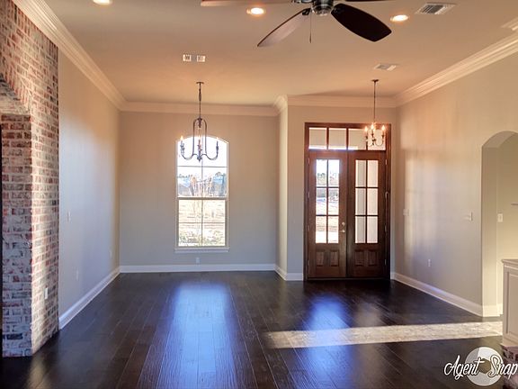 5th image of 208 Sam Willen Dr