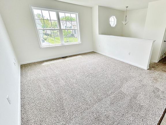 4th image of 142 Penn Oak Dr
