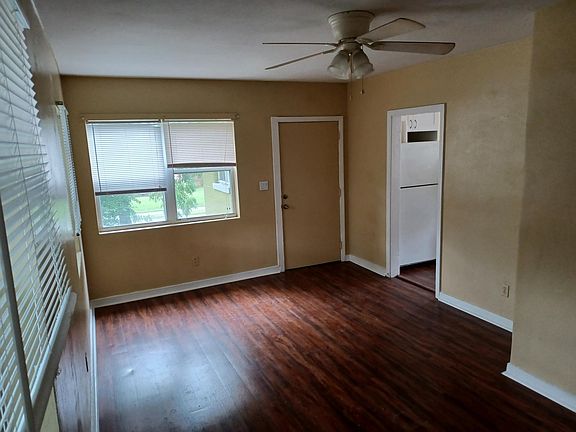 5th image of 2590 College St