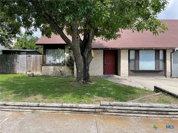 1141 Royal Crest Dr, Killeen, TX 76549