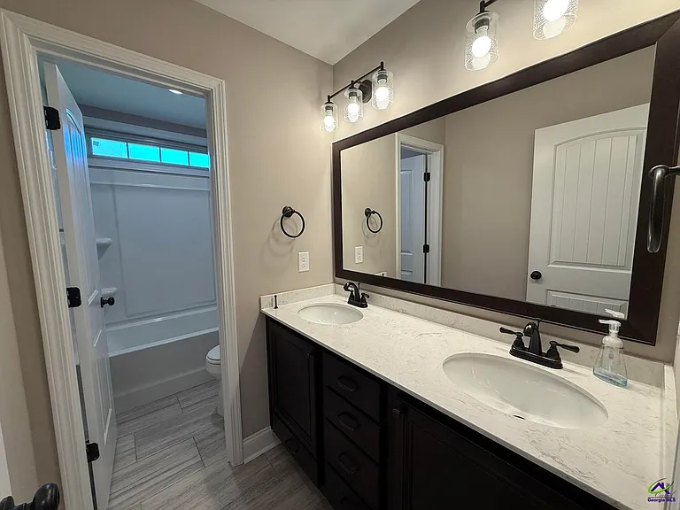 313 Creek Ridge Dr — Photo 18