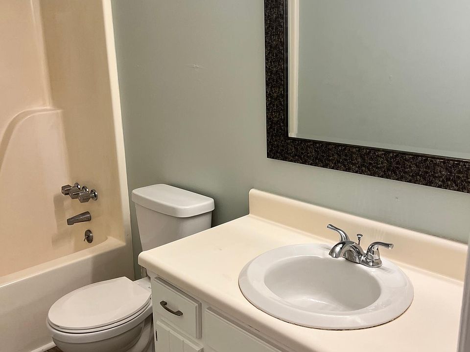 1st image of 167 Sherman Dr #167