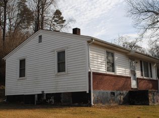 12 Beaver Rd, Martinsville, VA 24112