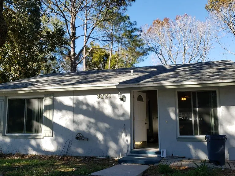 3221 Saddlebrook Ave — Photo 2