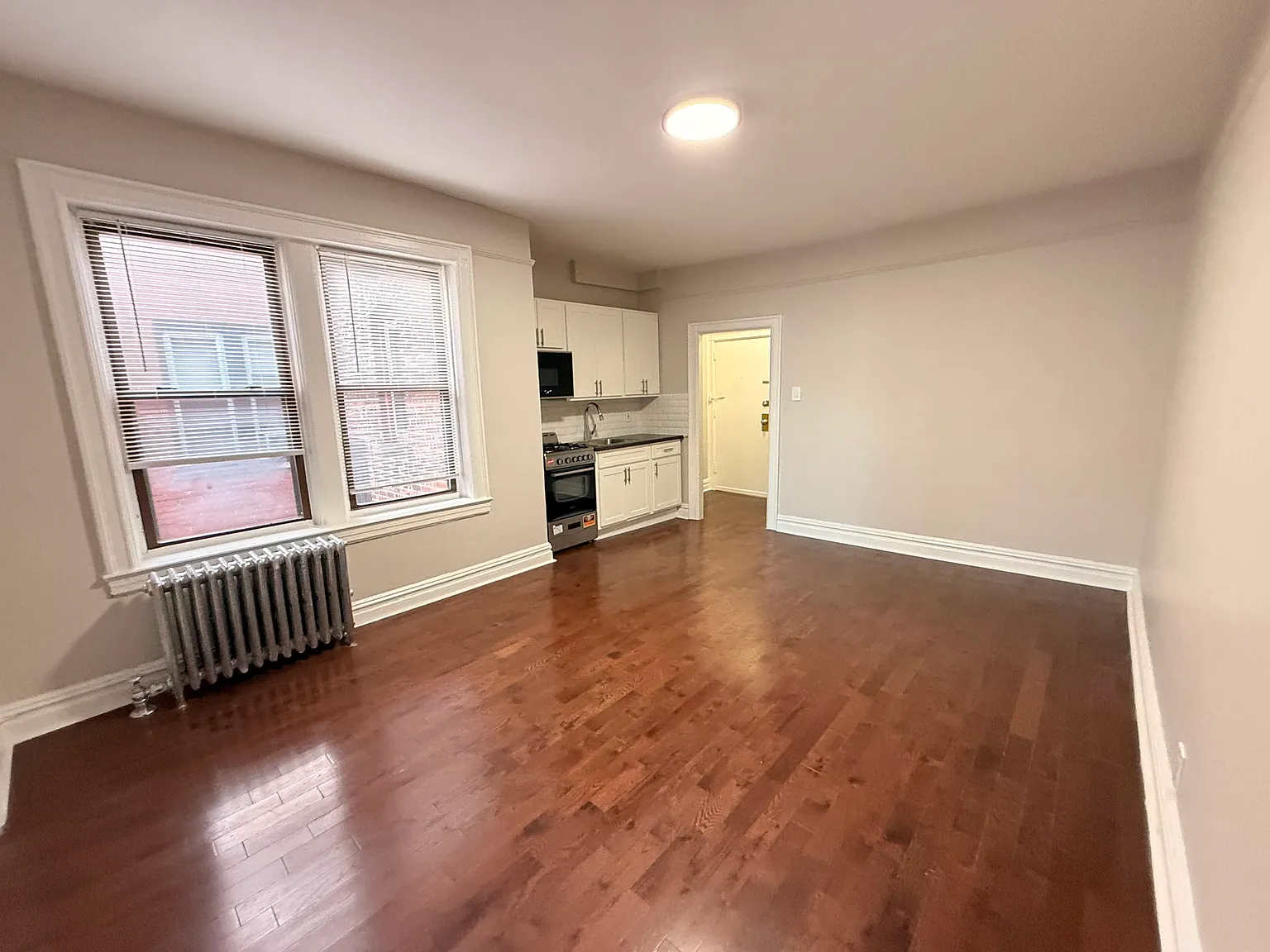 164 Sterling Ave — Photo 4