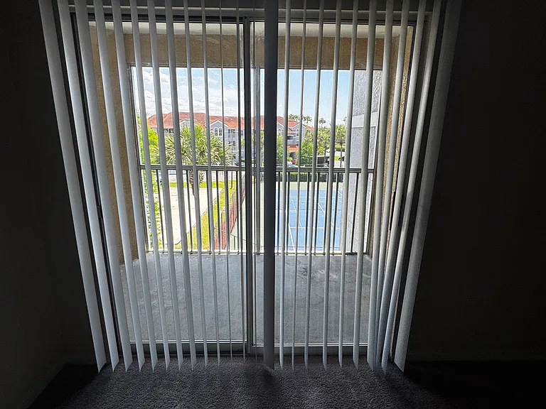 18001 Richmond Place Dr #1034 — Photo 3