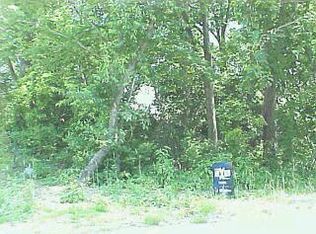 8 Sandy Cove Ct, Muskegon, MI 49441