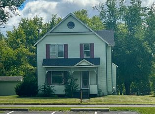 201 1st St, Sandstone, MN 55072