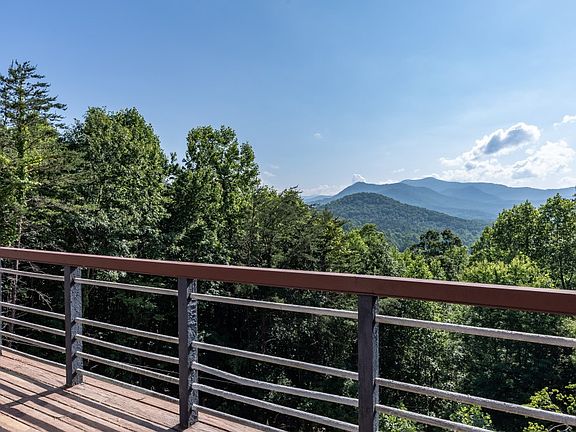 2nd image of 1206 Bear Paw Ln