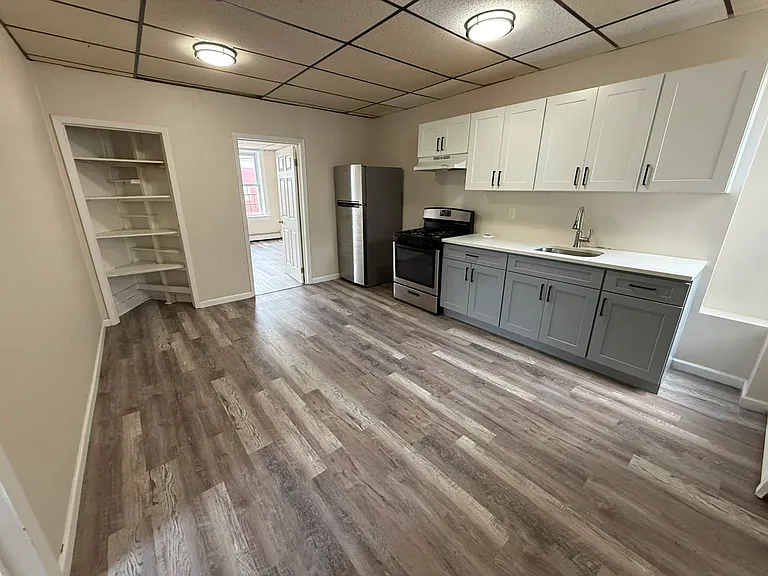 938 W Side Ave #4D — Photo 3