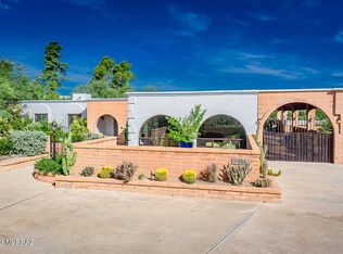 868 W Quail Dr, Green Valley, AZ 85622
