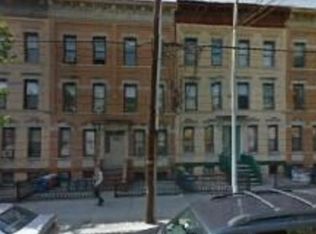 1677 Gates Ave, Ridgewood, NY 11385