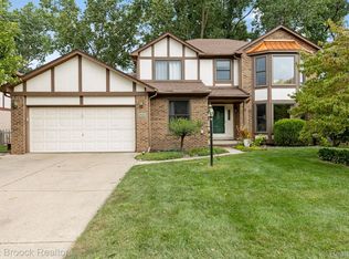 14273 Lacavera Dr, Sterling Heights, MI 48313