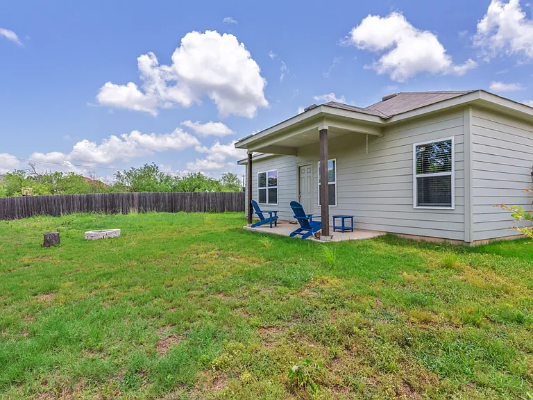 7627 Apex Lndg — Photo 22